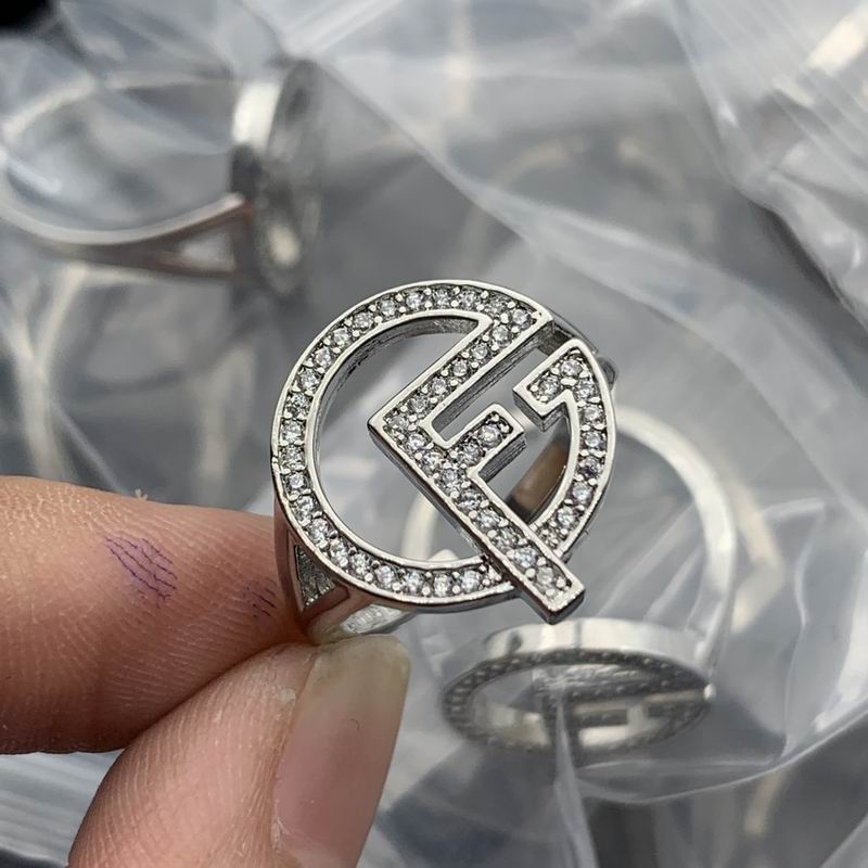 Fendi ring 01lyr17